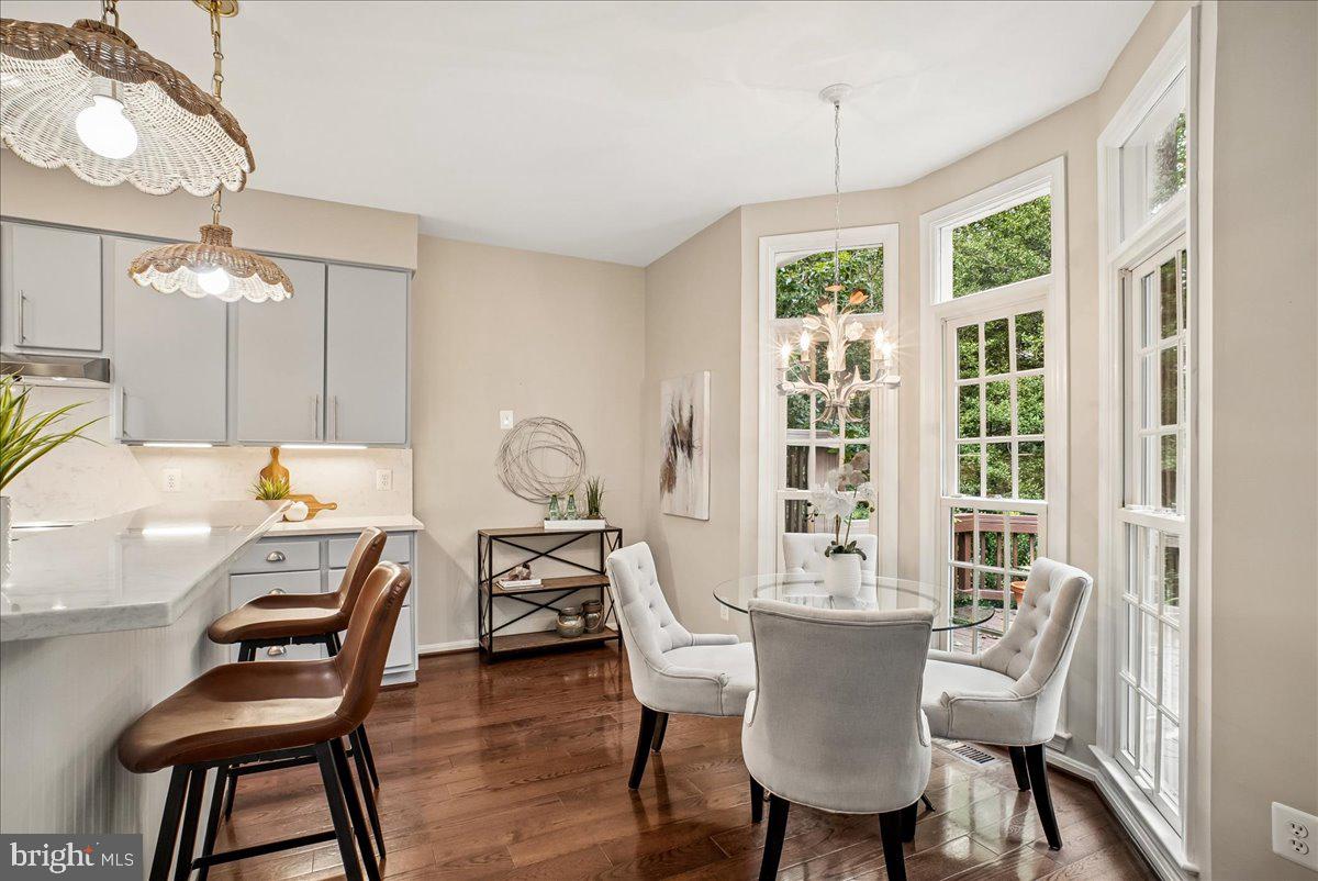 11410 Hollow Timber Way Reston, VA 20194 - Photo 16 of 46 Gallery Image 16