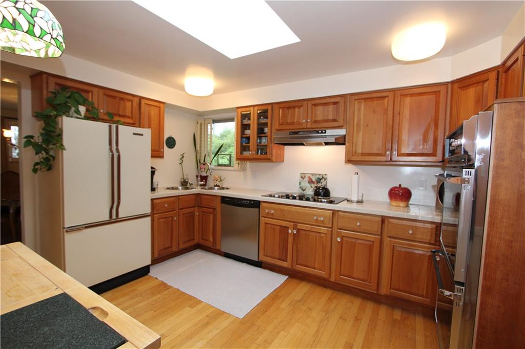 245 Tech Road Thornburg, PA 15205 - Photo 10 of 25 Light and bright kithen with round bowl sinks.