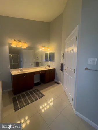 $775,000 | 3 Sunflower Circle, Burlington, NJ 08016