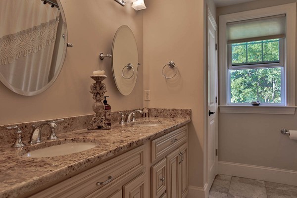 296 Davis Road Bedford, MA 01730 - Photo 13 of 30 Gallery Image 13