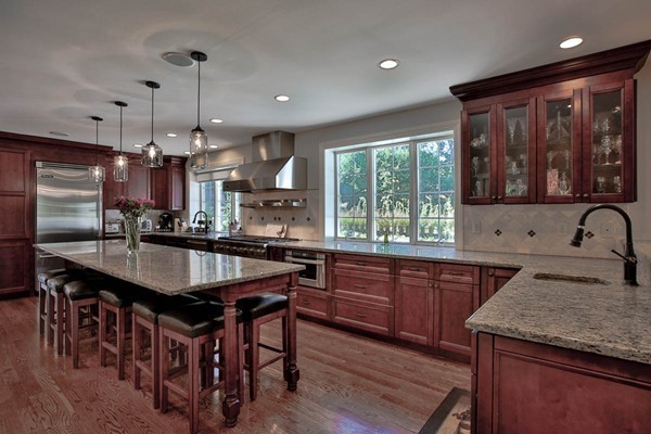 296 Davis Road Bedford, MA 01730 - Photo 3 of 30 Gallery Image 3