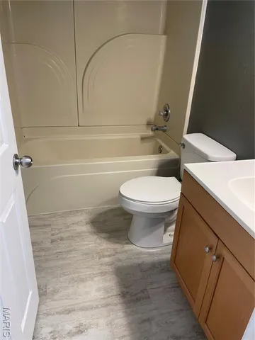 $850 | 5712 Pontiac Drive, Unit 1, Fairview Heights, IL 62208