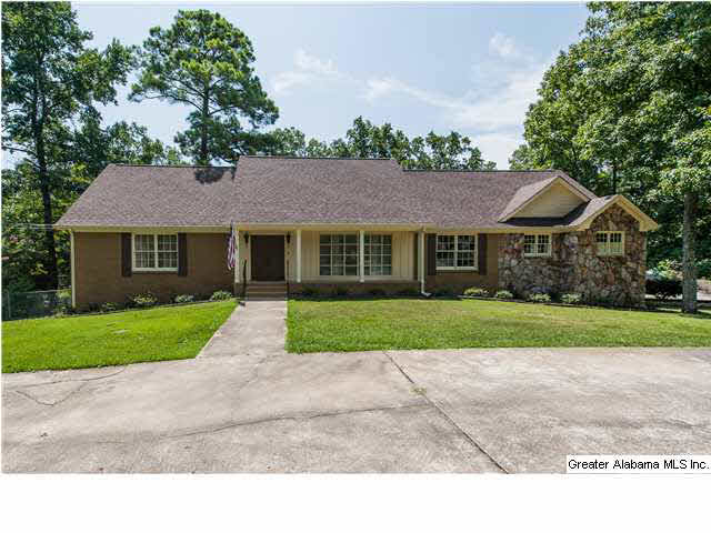 645 Sanders Road Birmingham, AL 35226 - Photo 2 of 31
