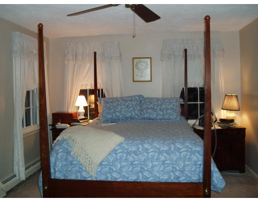 7 Whittier Road Milford, MA 01757 - Photo 8 of 13 Gallery Image 8