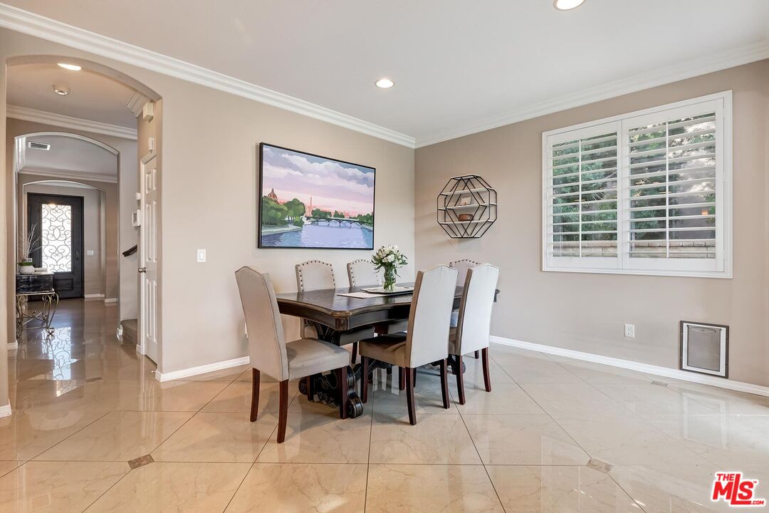 23834 Rio Ranch Way Valencia, CA 91354 - Photo 15 of 37