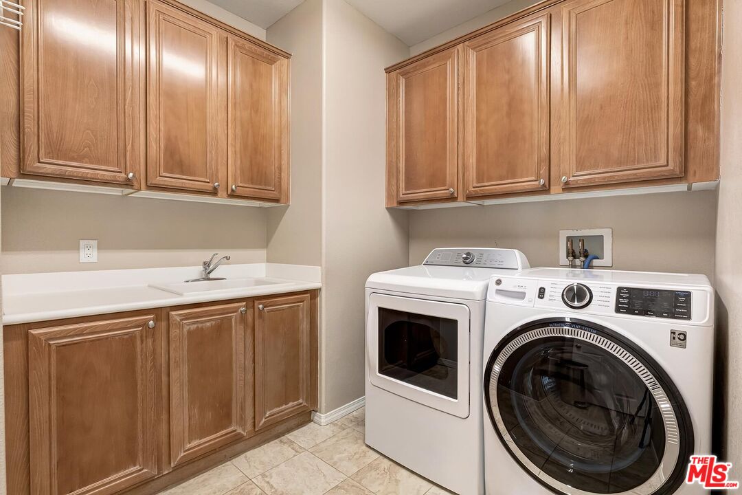 23834 Rio Ranch Way Valencia, CA 91354 - Photo 28 of 37