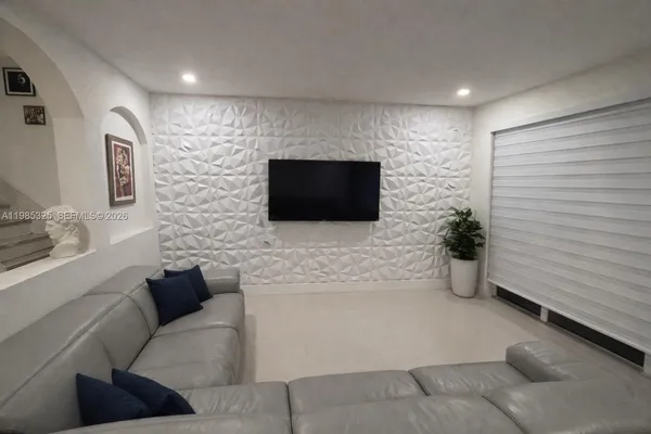 $3,650 | 7031 Southwest 165th Avenue, Miami, FL 33193