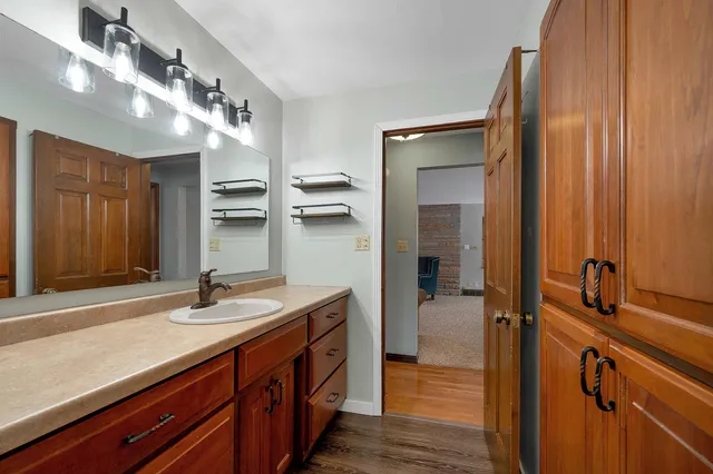 $369,900 | 2780 South Ridge Road, Green Bay, WI 54304