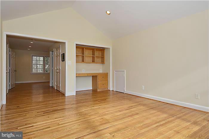 700 Notley Road Silver Spring, MD 20904 - Photo 11 of 30 Bedroom (Master)