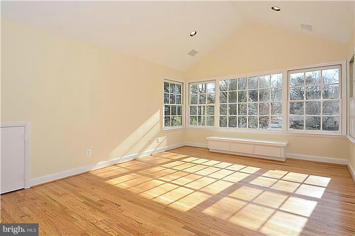 700 Notley Road Silver Spring, MD 20904 - Photo 12 of 30 Bedroom (Master)