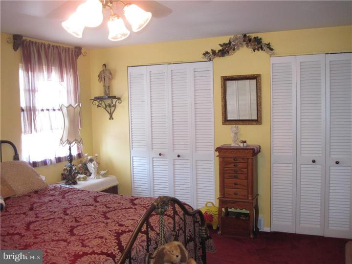 12307 Wyndom Road Philadelphia, PA 19154 - Photo 17 of 17 Bedroom - Main