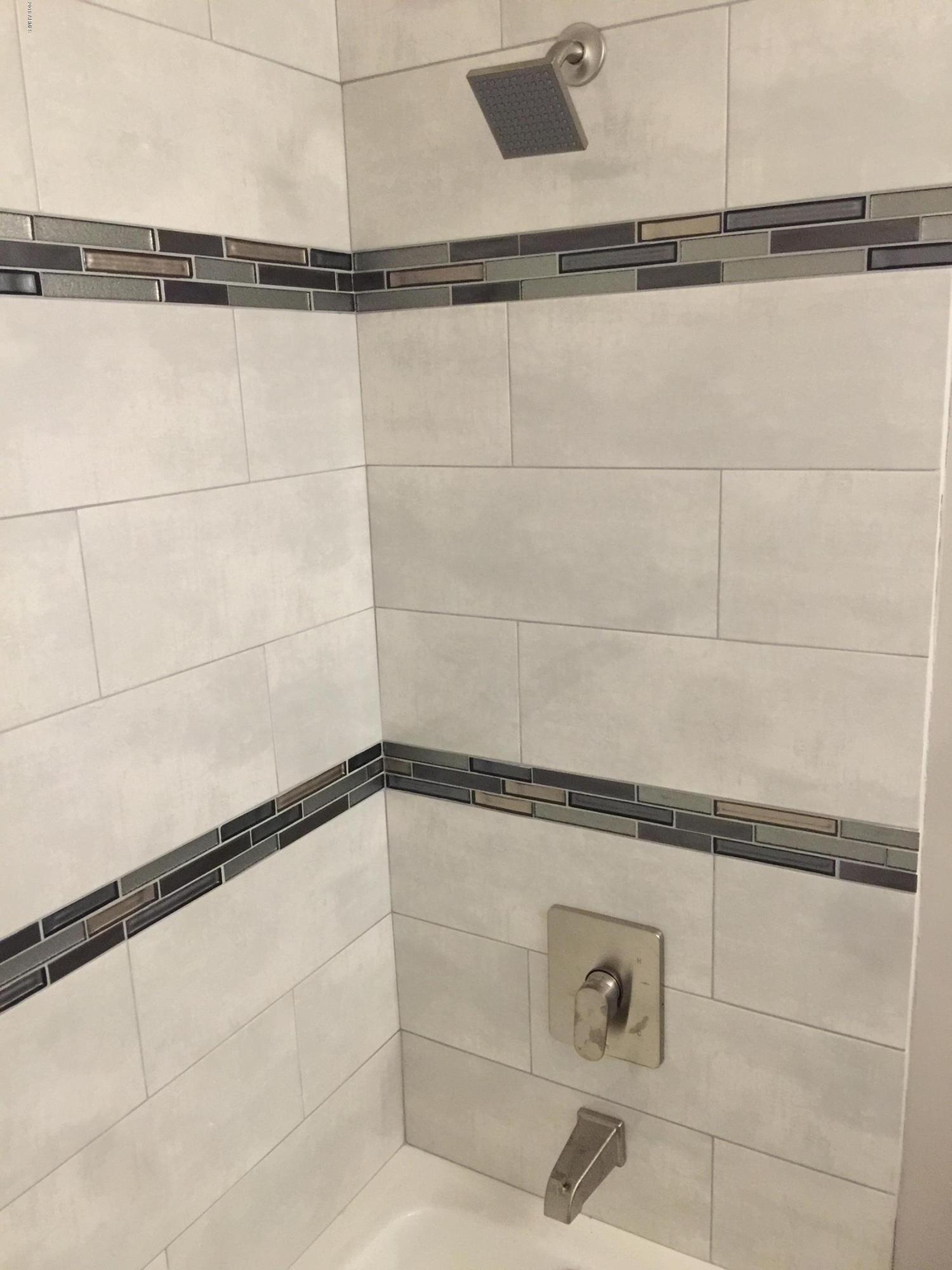 4221 North Miller Road Scottsdale, AZ 85251 - Photo 20 of 20 a close view of shower