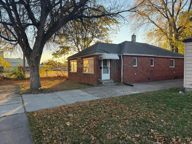 $149,500 | 2216 Goulson Avenue, Warren, MI 48091