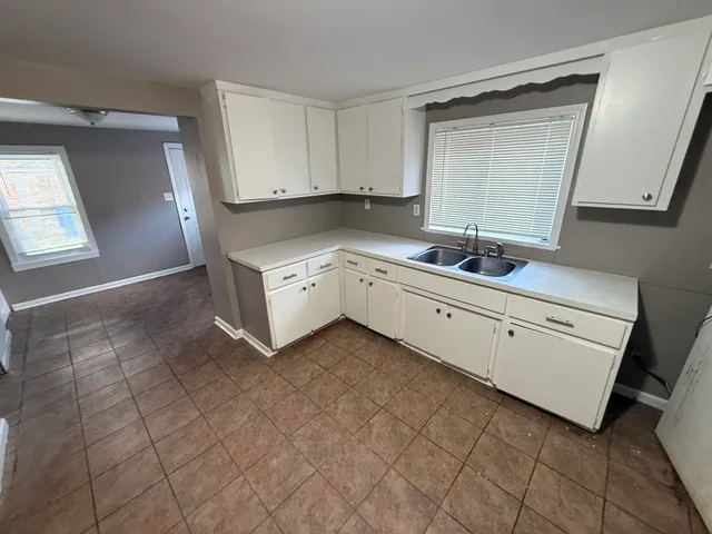 $149,500 | 2216 Goulson Avenue, Warren, MI 48091