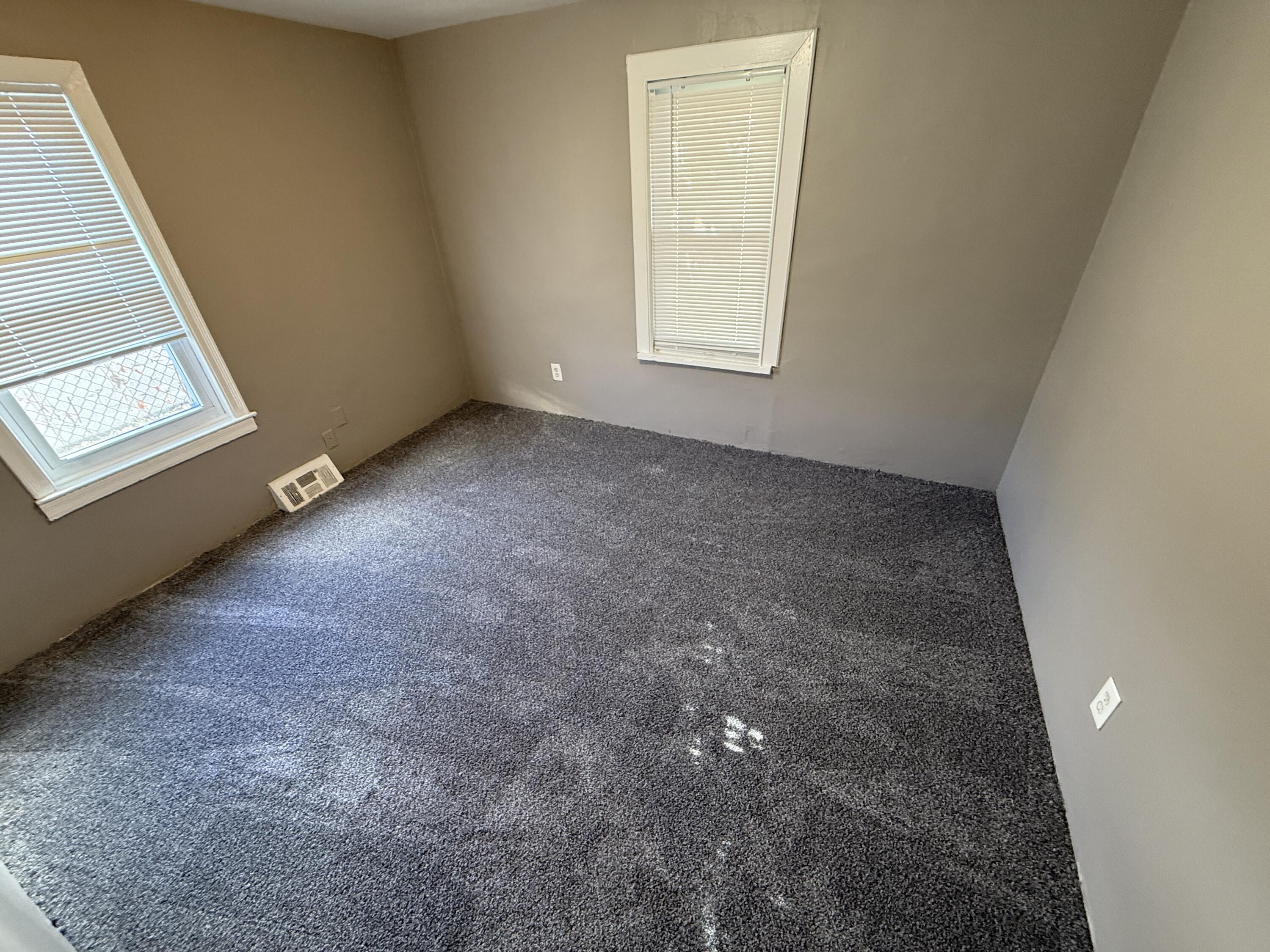 2216 Goulson Avenue Warren, MI 48091 - Photo 9 of 12 IMG_9847