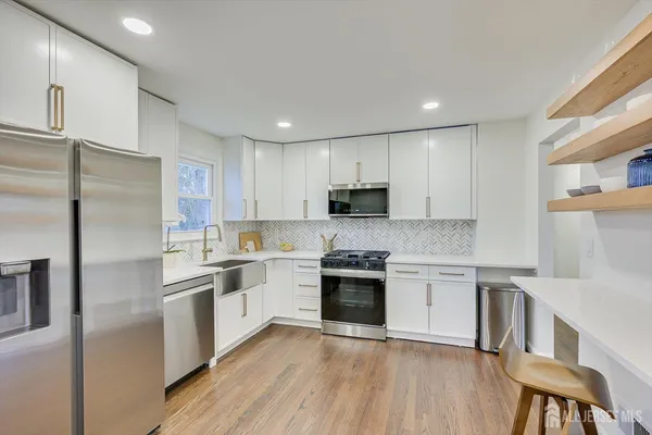 $679,000 | 308 Bound Brook Avenue, Piscataway, NJ 08854