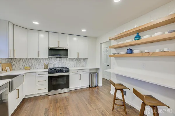 $679,000 | 308 Bound Brook Avenue, Piscataway, NJ 08854