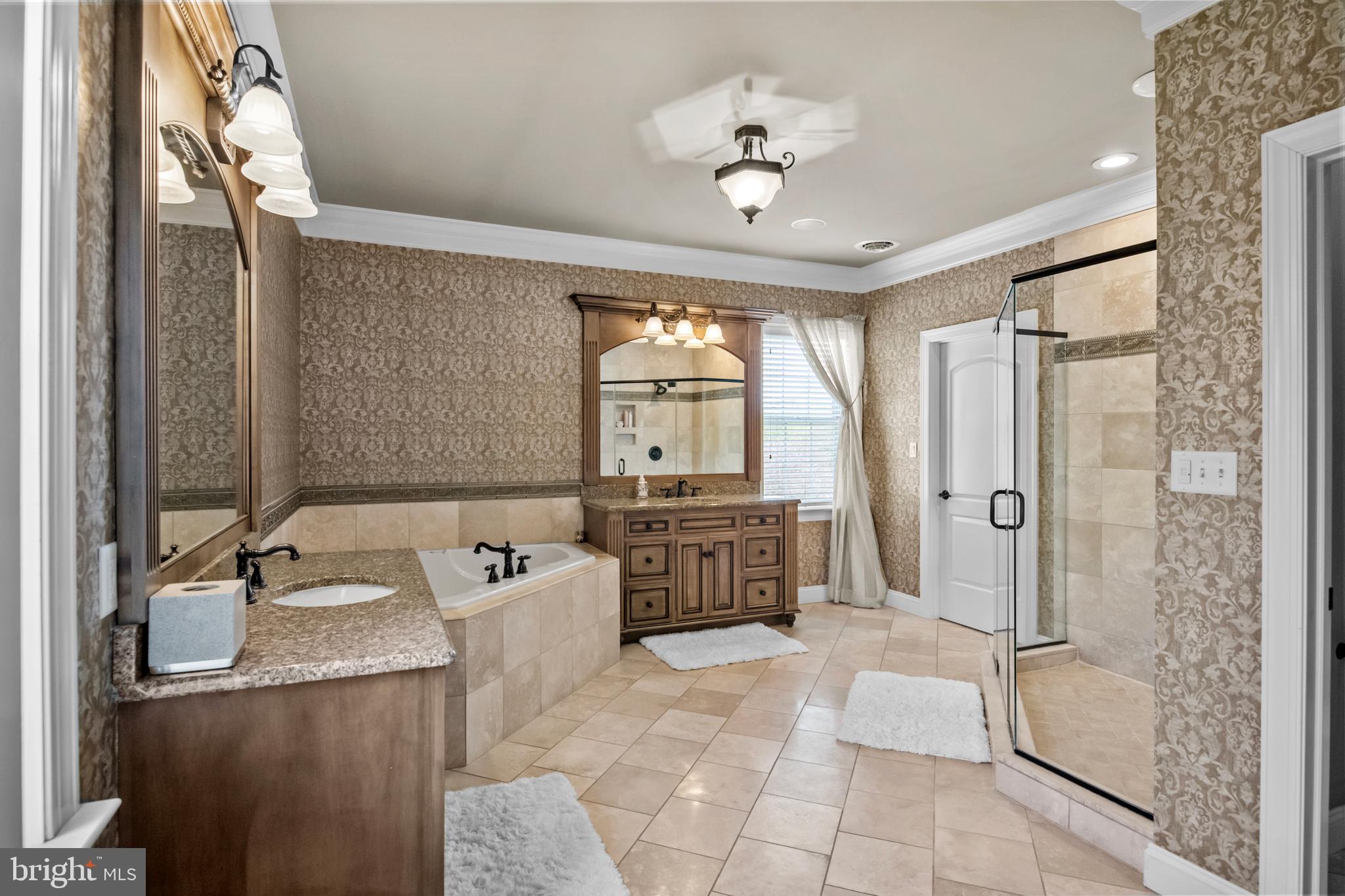 315 Sarsen Drive Lititz, PA 17543 - Photo 38 of 57 Primary bath