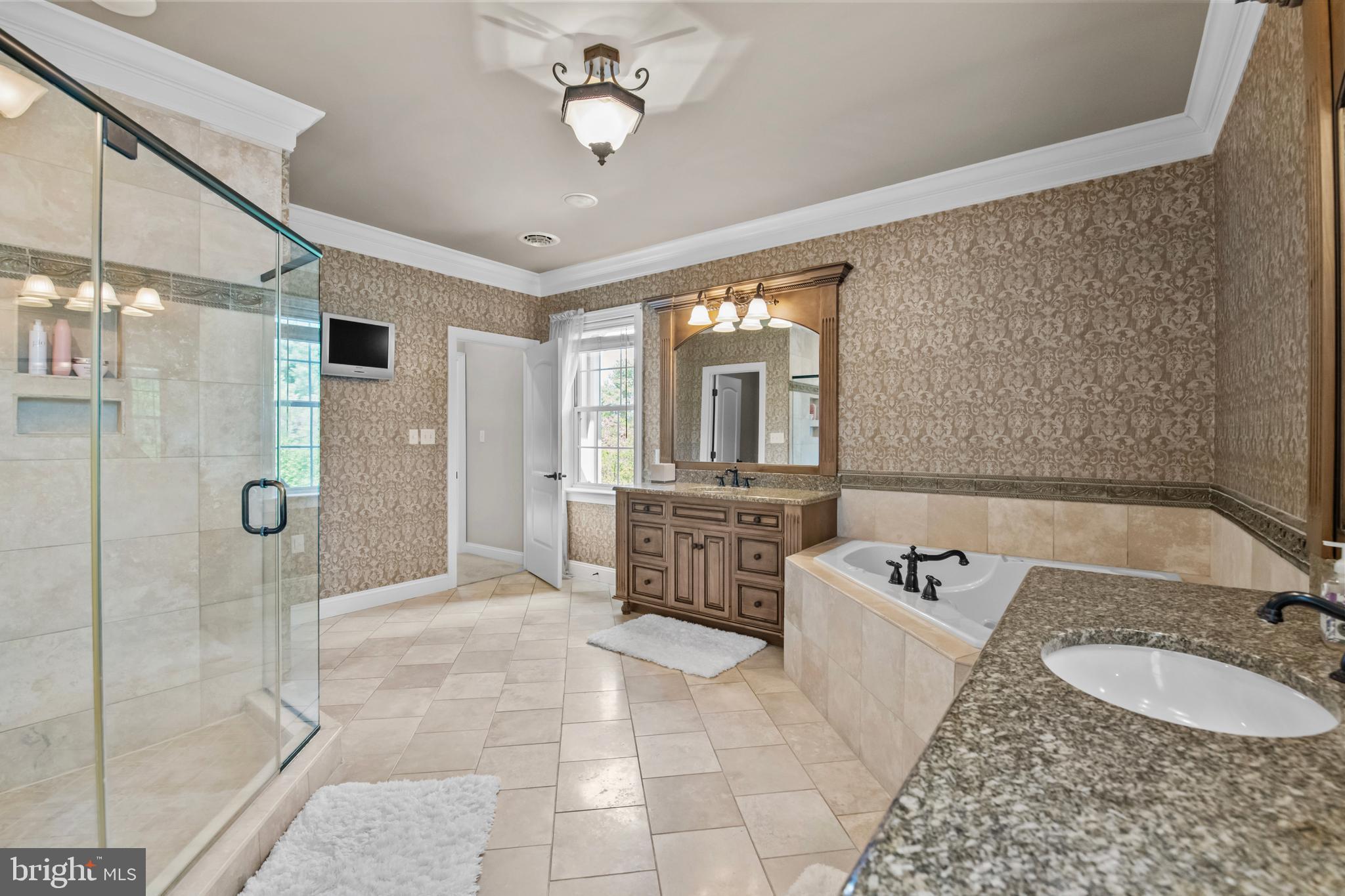 315 Sarsen Drive Lititz, PA 17543 - Photo 41 of 57 Primary bath