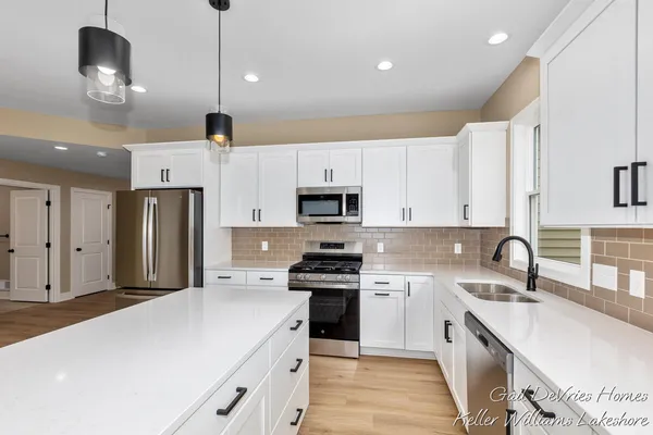 $462,594 | 4498 Meadow Pond Way, Unit 66, Hamilton, MI 49419