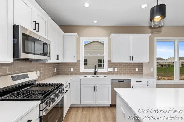 $462,594 | 4498 Meadow Pond Way, Unit 66, Hamilton, MI 49419