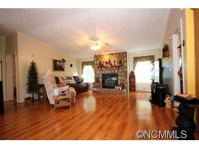 292 Roberts Mountain Road Clyde, NC 28721 - Photo 7 of 18