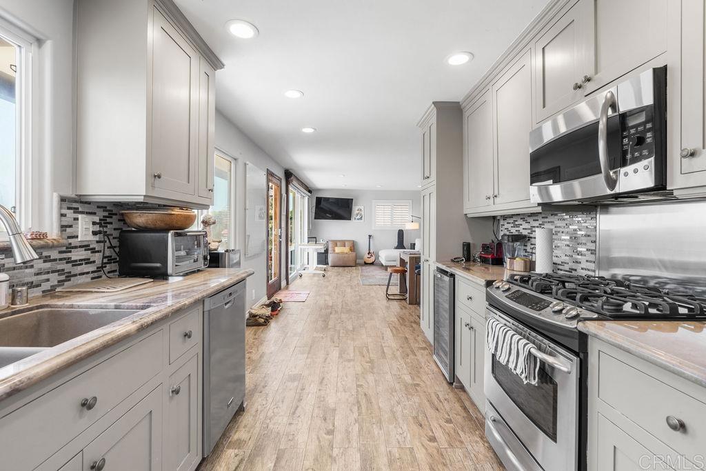 837 Dewitt Avenue Encinitas, CA 92024 - Photo 8 of 21