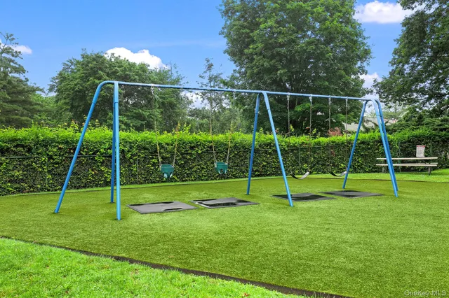 a view of an outdoor space