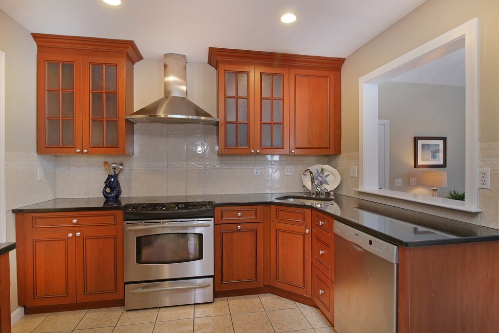 105 Conant Road Westwood, MA 02090 - Photo 8 of 30 Gallery Image 8