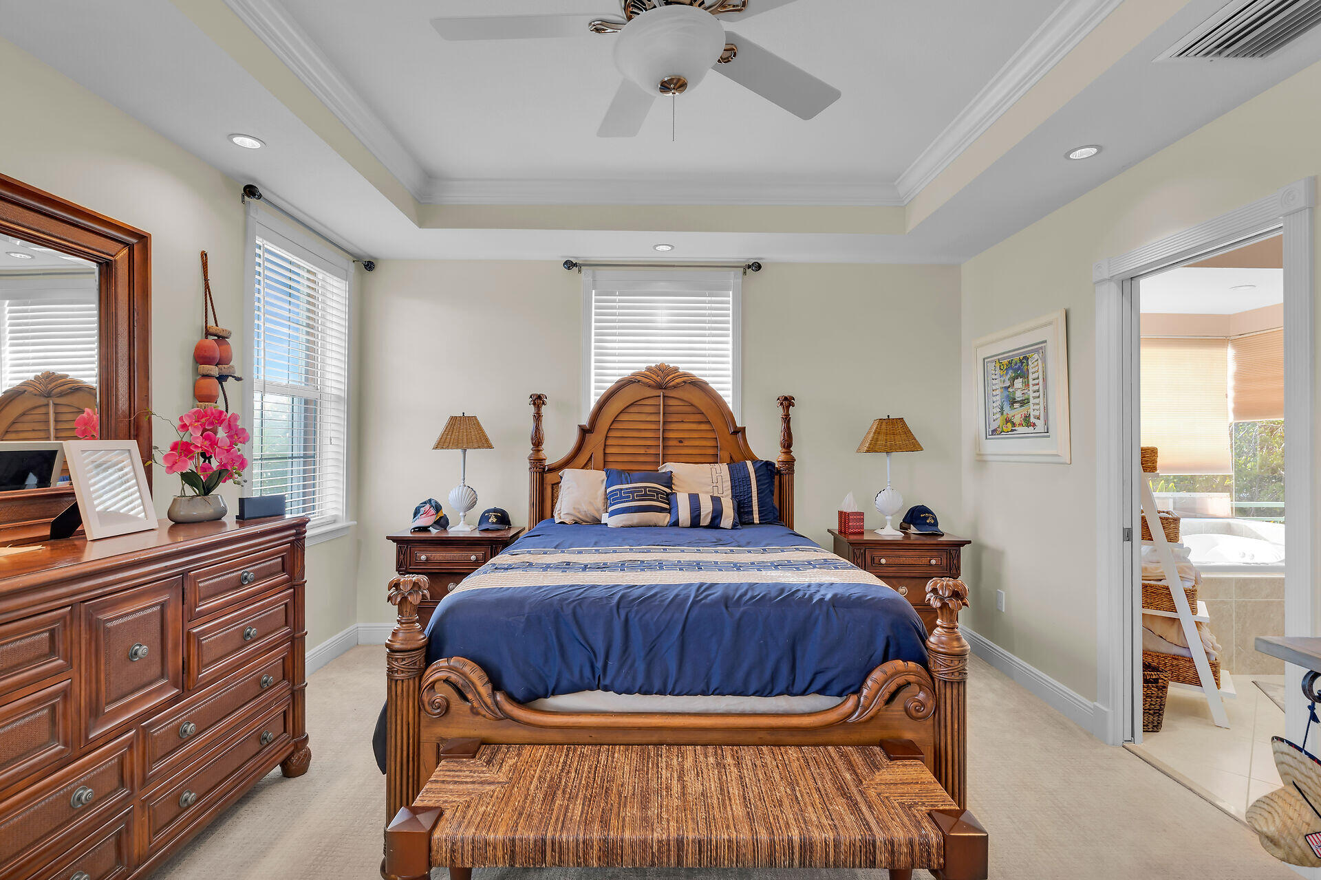 10 South Exuma Road Key Largo, FL 33037 - Photo 29 of 47 a bedroom with a bed and a dresser