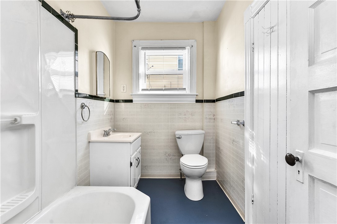 266 Sayles Avenue, Unit 2 Pawtucket, RI 02860 - Photo 20 of 23