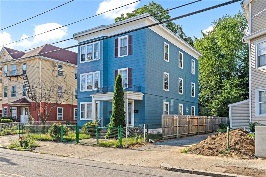 266 Sayles Avenue, Unit 2 Pawtucket, RI 02860 - Photo 2 of 23