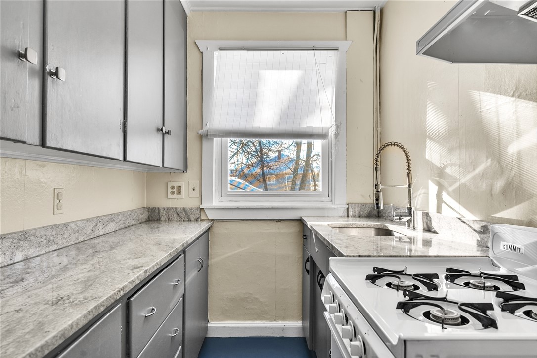 266 Sayles Avenue, Unit 2 Pawtucket, RI 02860 - Photo 8 of 23