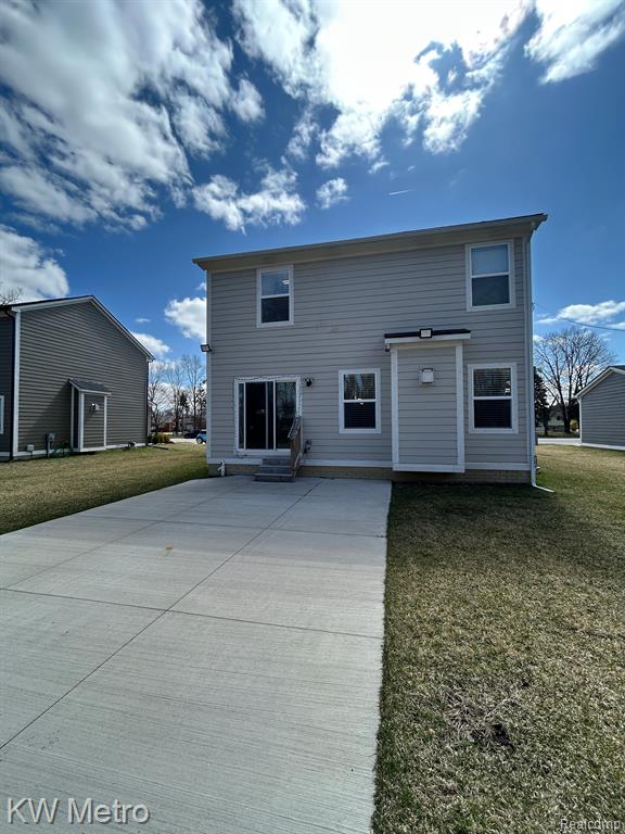 2323 East Maple Road Troy, MI 48083 - Photo 3 of 17