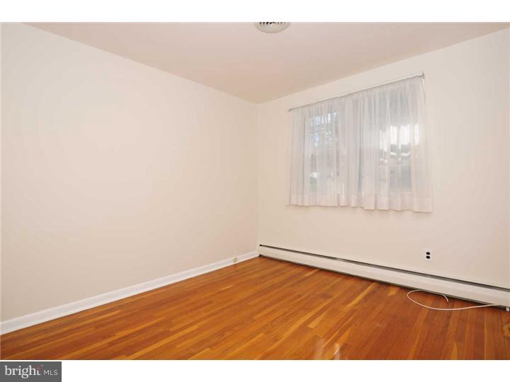 175 Dayleview Road Berwyn, PA 19312 - Photo 13 of 25 Bedroom 2