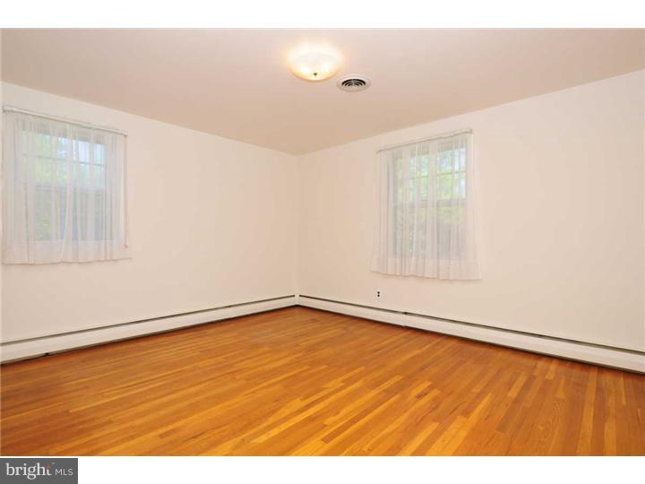 175 Dayleview Road Berwyn, PA 19312 - Photo 19 of 25 Bedroom - Main