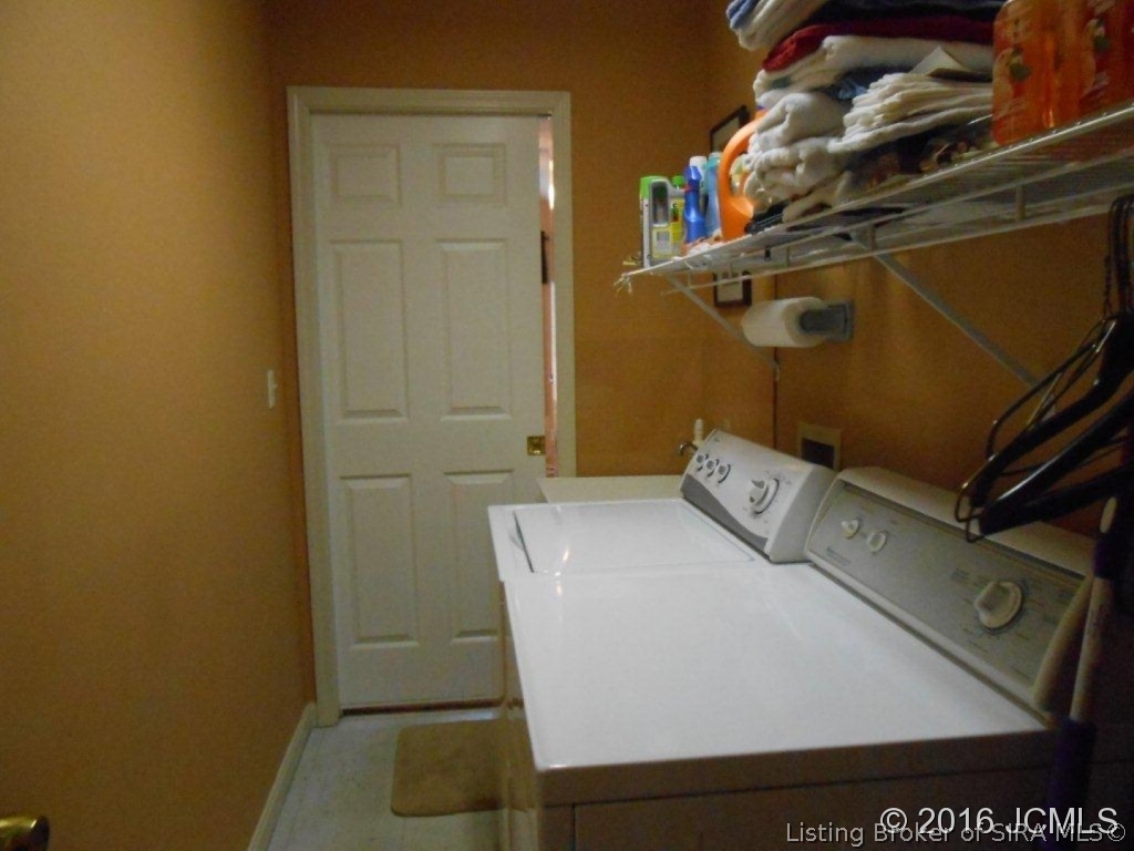 2512 Poplar Ridge Lane Madison, IN 47250 - Photo 16 of 24