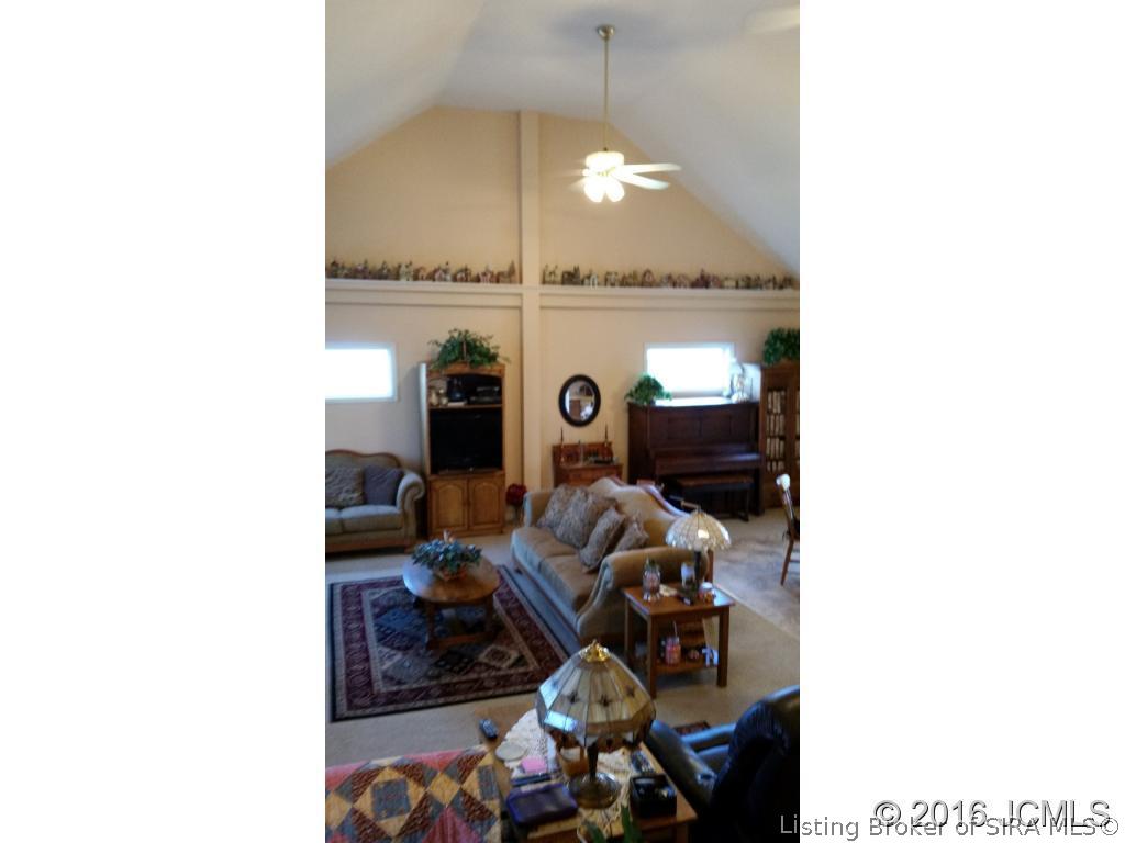 2512 Poplar Ridge Lane Madison, IN 47250 - Photo 4 of 24