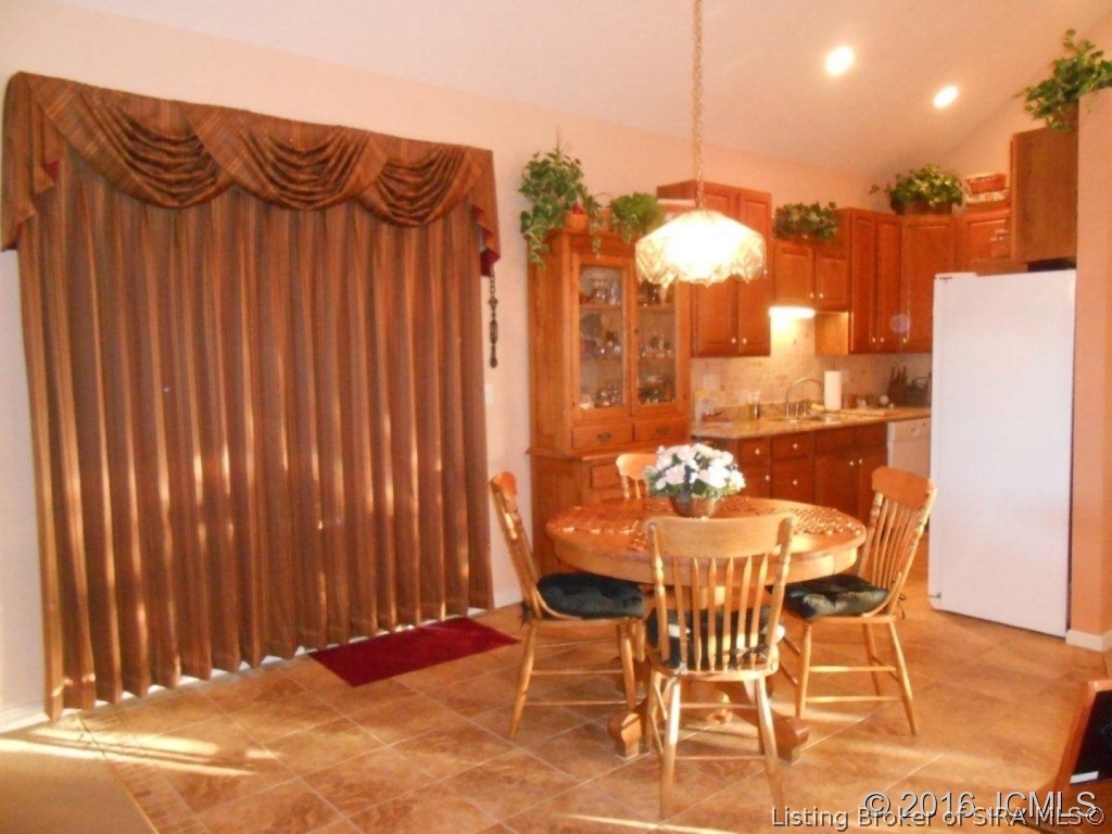 2512 Poplar Ridge Lane Madison, IN 47250 - Photo 8 of 24