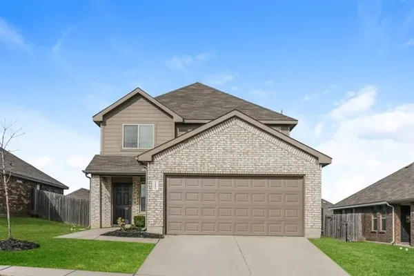 $2,035 | 1606 Oriole Street, Ennis, TX 75119