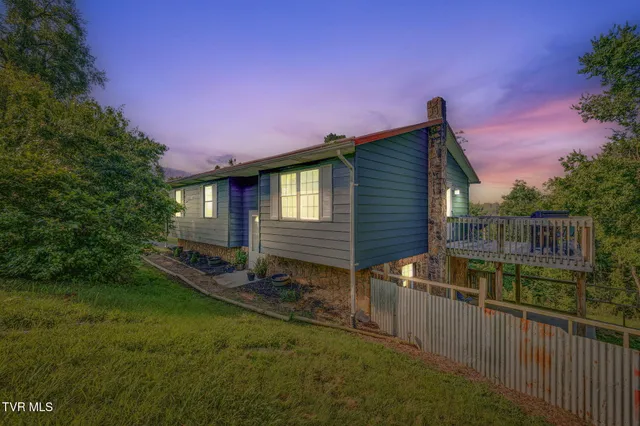 $299,000 | 250 Riggs Road, Watauga, TN 37694