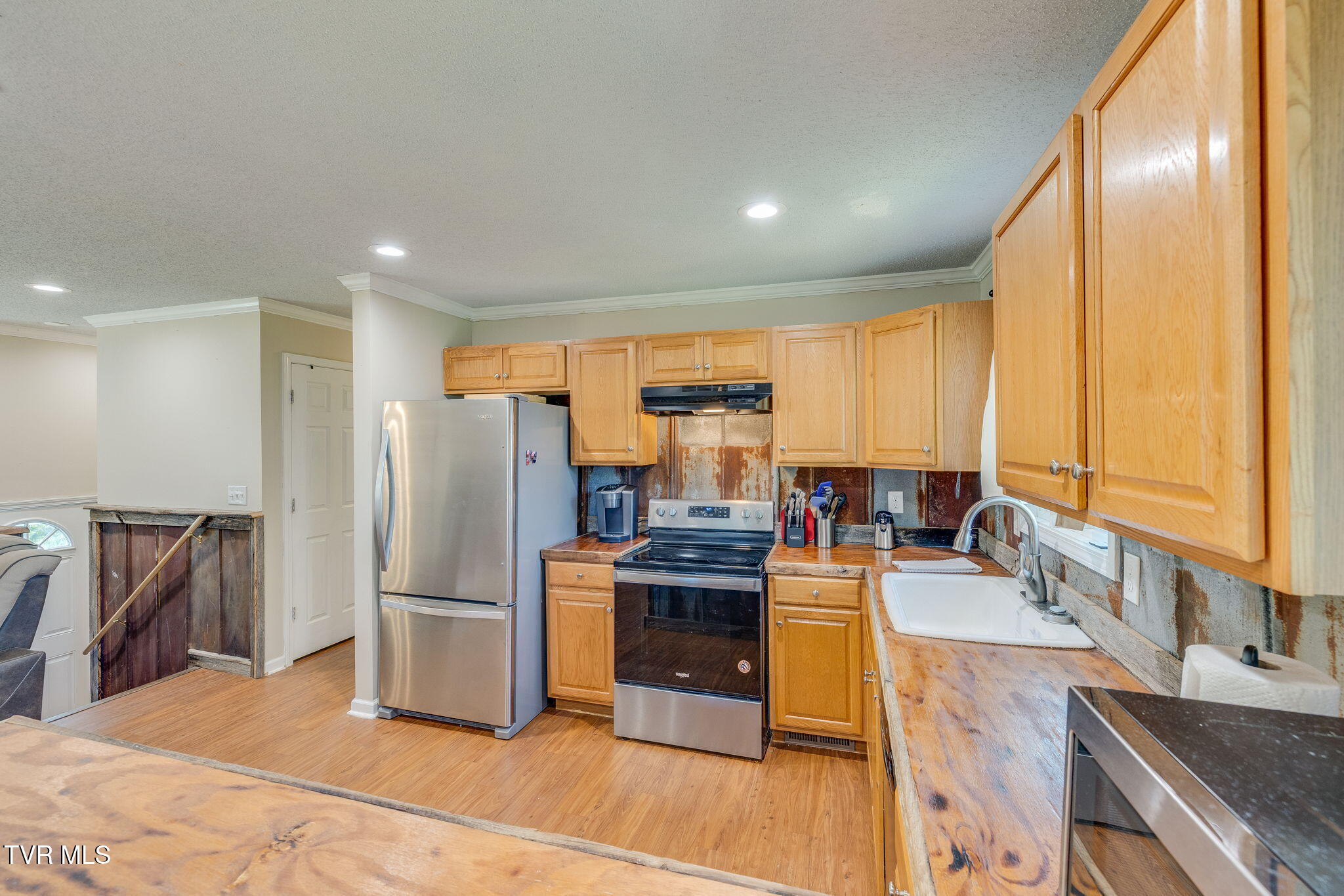 250 Riggs Road Watauga, TN 37694 - Photo 11 of 38 010