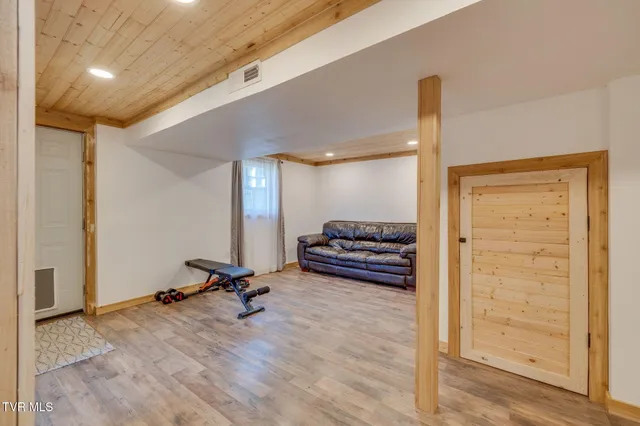 $299,000 | 250 Riggs Road, Watauga, TN 37694