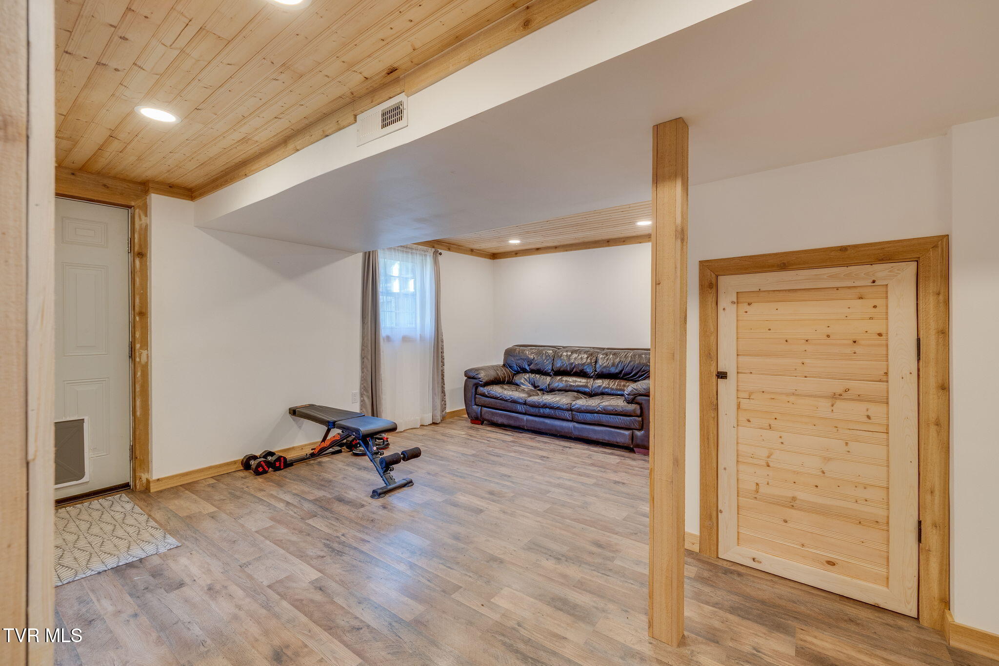 250 Riggs Road Watauga, TN 37694 - Photo 22 of 38 021