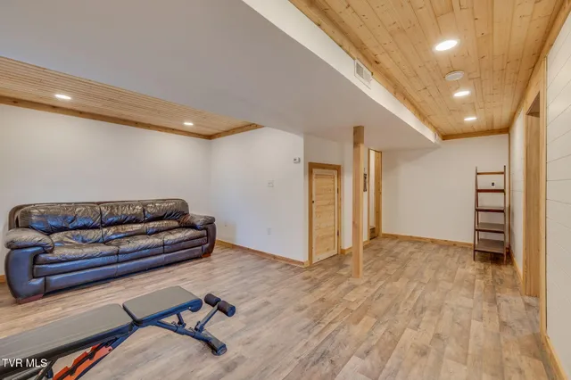 $299,000 | 250 Riggs Road, Watauga, TN 37694