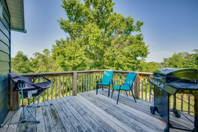 $299,000 | 250 Riggs Road, Watauga, TN 37694