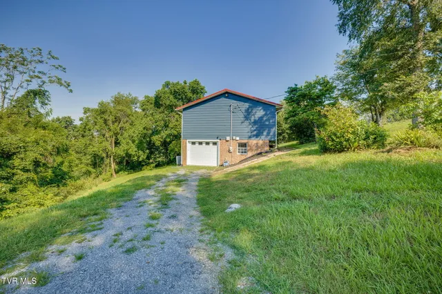 $299,000 | 250 Riggs Road, Watauga, TN 37694