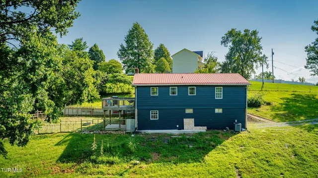 $299,000 | 250 Riggs Road, Watauga, TN 37694