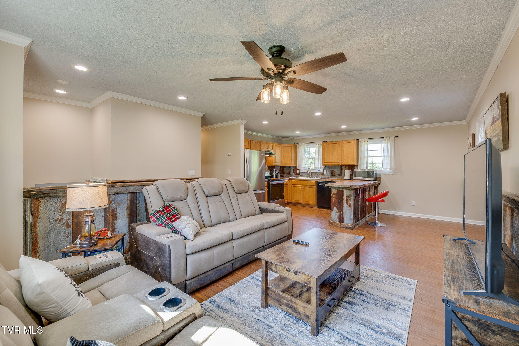 250 Riggs Road Watauga, TN 37694 - Photo 8 of 38 007