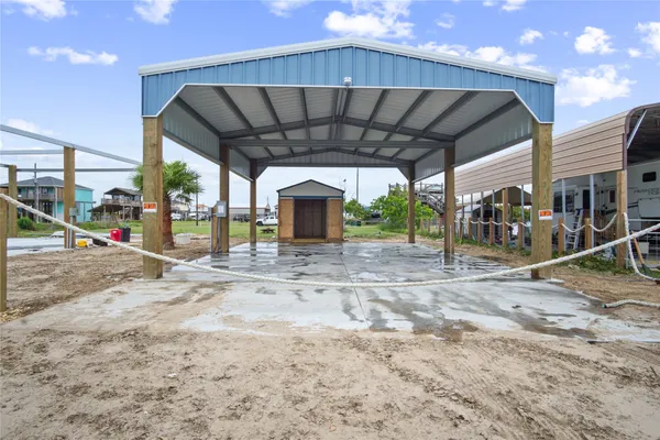 $144,900 | 147 North Mae Circle, Crystal Beach, TX 77650